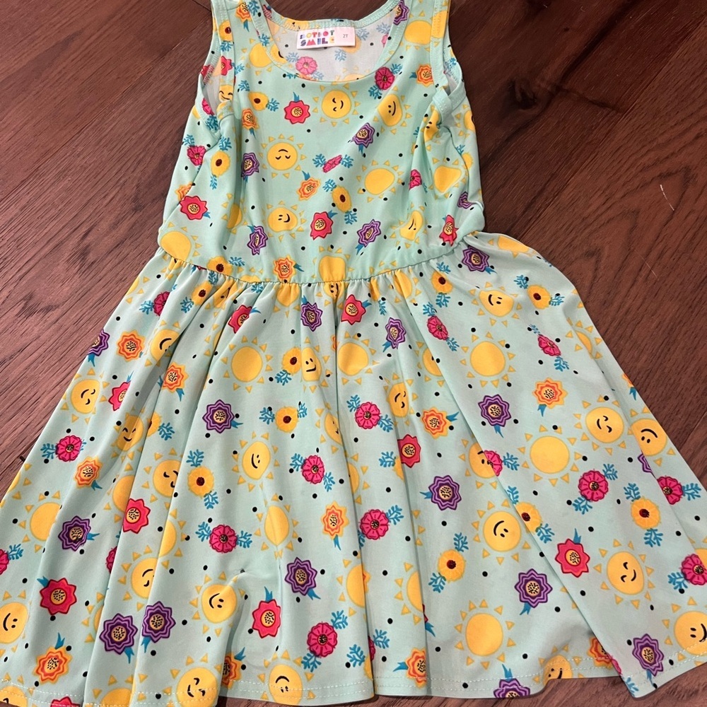 Dot Dot Smile Twirl Dress 2T
Smiley Face Sun Flowers